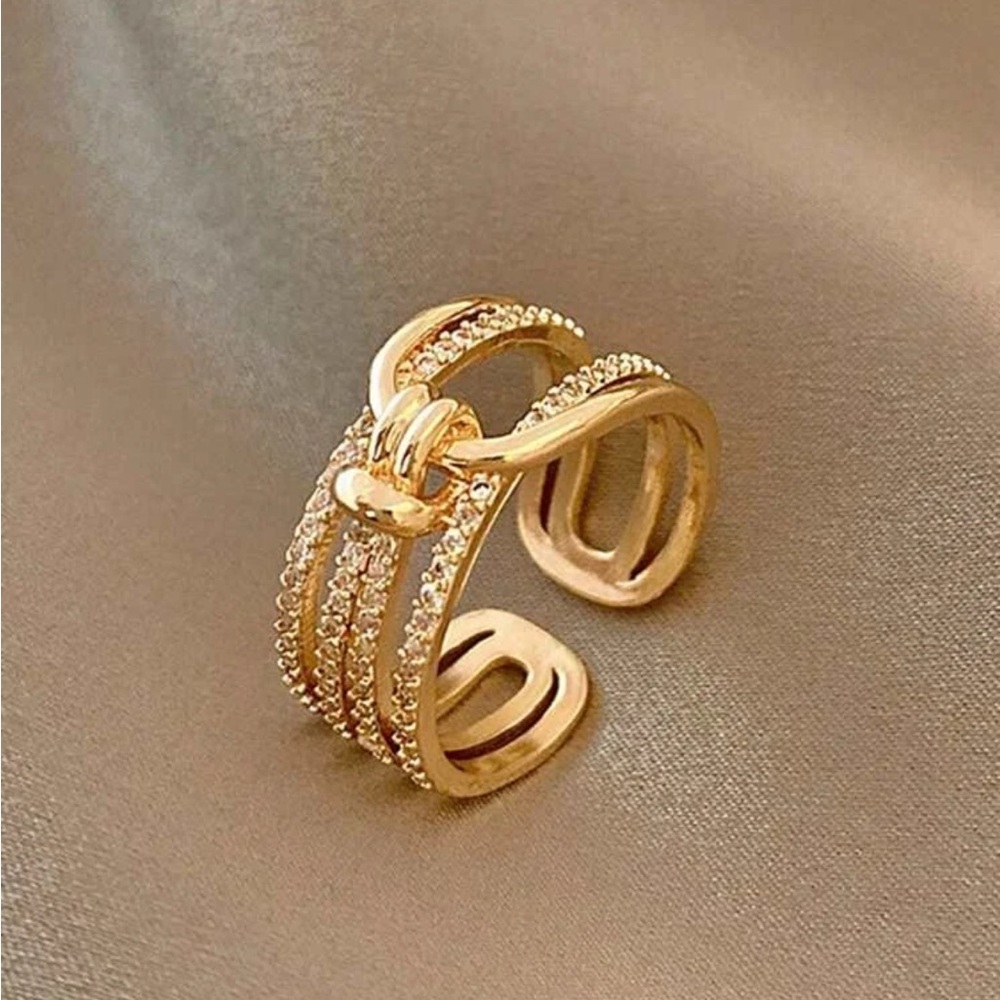 Elegant Gold Tone Ring with Crystal Accents